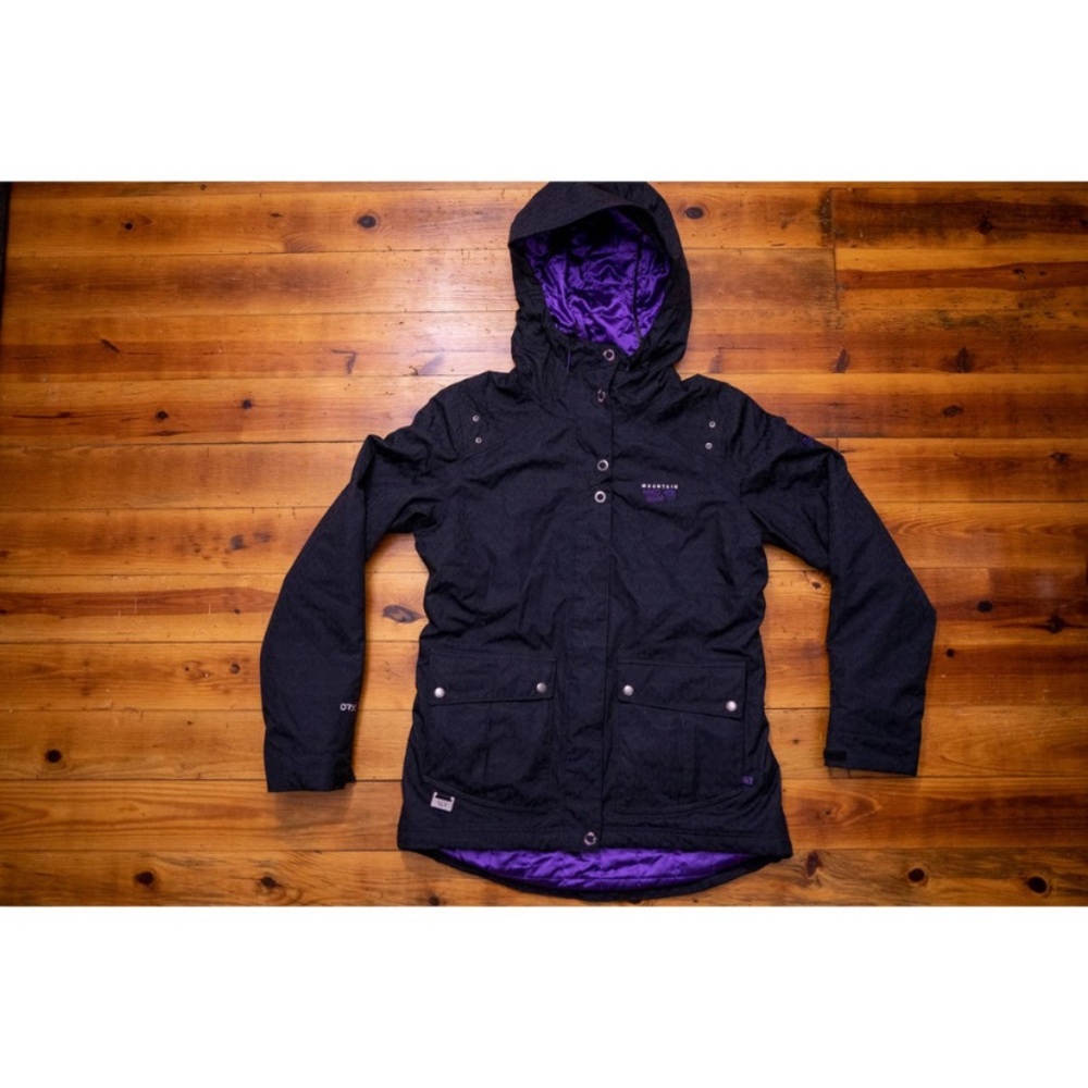 🥰Mountain Hardwear Ski Jacket-Almost new!